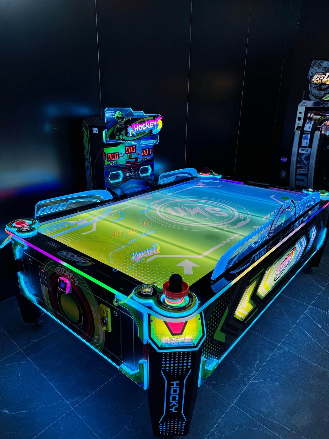 Air hockey table