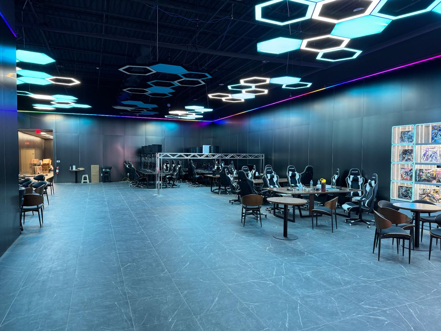 Hobby tables and PC area